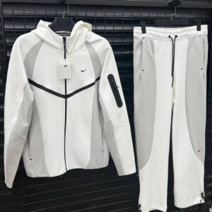 Nike Tech Blanc 2026